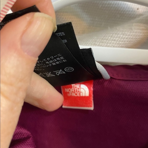 The North Face Flight Series Running Rain Jacket Windstopper Plum Womens Small - Picture 5 of 13